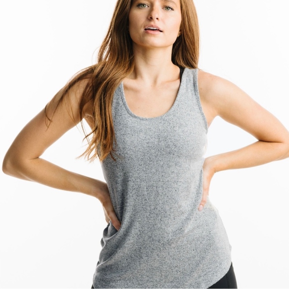 𝙀𝙐𝘾 𝙕𝙔𝙄𝘼 𝖠𝗌𝗁 𝖫𝗈𝗎𝗇𝗀𝖾 𝖡𝗈𝗒𝖿𝗋𝗂𝖾𝗇𝖽 𝖲𝗉𝗅𝗂𝗍 𝖳𝖺𝗇𝗄 𝙈𝘿 - Picture 2 of 3